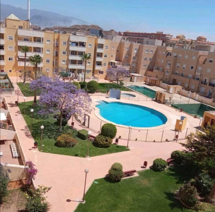 Apartamento Zona Playa En Roquetas Cerca De Bares Restaurantes Y Centro Comercial روكيتاس ذي مار المظهر الخارجي الصورة