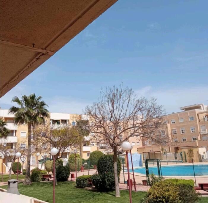 Apartamento Zona Playa En Roquetas Cerca De Bares Restaurantes Y Centro Comercial روكيتاس ذي مار المظهر الخارجي الصورة